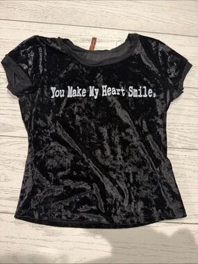 Velvet Graphic Crop Top - Black - You Make My Heart Smile
